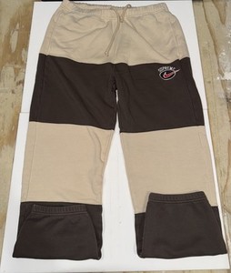 Supreme Nike Sweatpants for sale | eBay Supreme Nike Sweatpants for sale | eBay