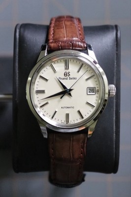 Grand Seiko Elegance Ivory Men's Watch - SBGR261