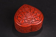 Collection Chinese Lacquerware Box Antique Jewelry Box Carved Heart-shaped Box