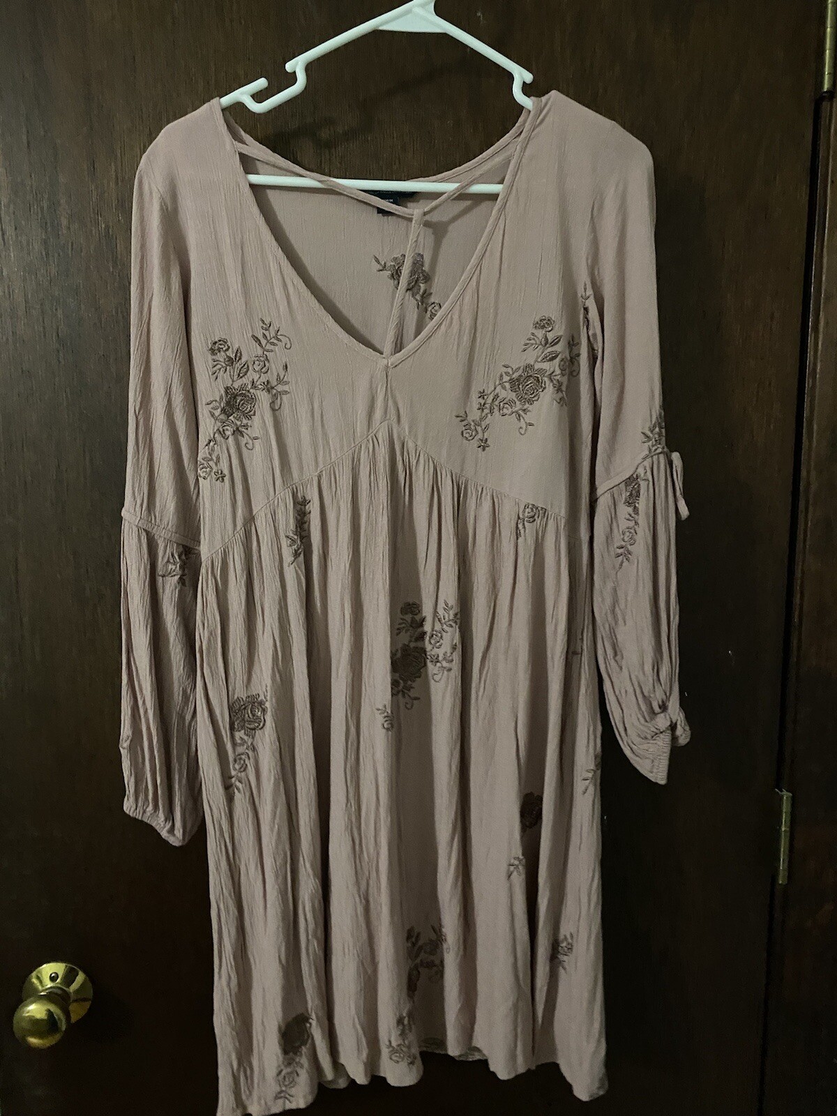 American Eagle Embroidered Split Sleeve Shift Dre… - image 2
