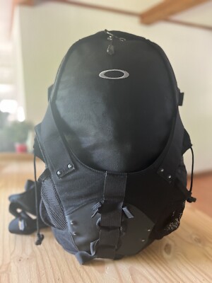oakley gimmick blackout backpack (See Pics For Details) | eBay