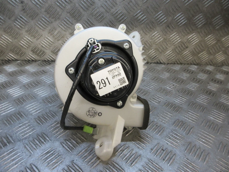 TOYOTA PRIUS 2008 1.5 T SPIRIT VVT-I MK2 5DR HEATER BLOWER MOTOR 87130-47070 - Image 2 of 3