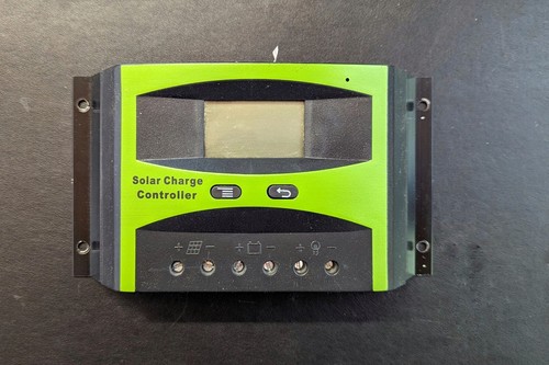 Solar Laderegler - 12V/24V - 30A