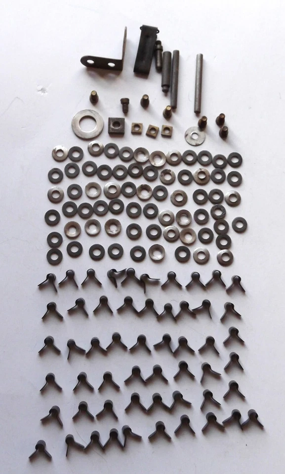RARE MECCANO Erector Set Antique 139 Parts Washers Clips Screws Vintage in Box - Image 2 of 4
