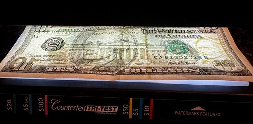Vintage 1981 US $10 Ten Dollar Bill (Chicago, IL Federal Reserve Banknote) - Picture 4 of 5