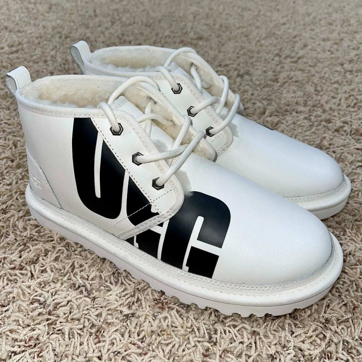 UGG Men display picture 1