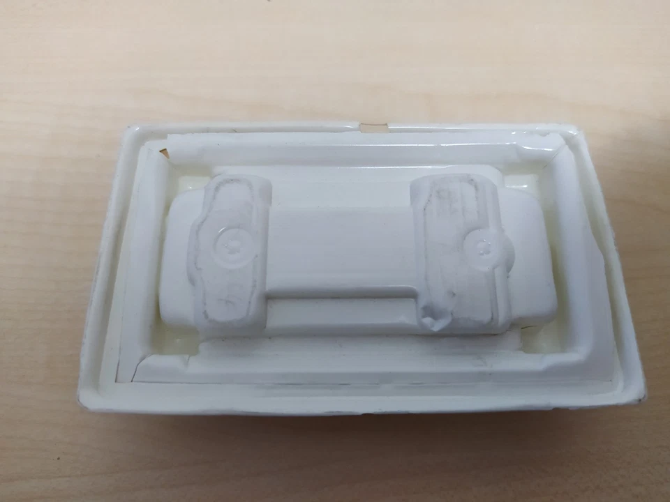 Modellino Auto Majorette R5 Renault In Box Aperto - Immagine 4 di 4