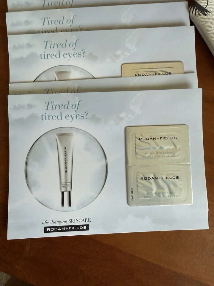 Rodan + Fields Active Hydration Bright Eye Complex 10 Sample Travel Zipper Pouch - Image 3 of 4