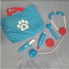 Melissa Doug Pet Vet Play Set Blue Tote Stethoscope Syringe Thermometer 6pc