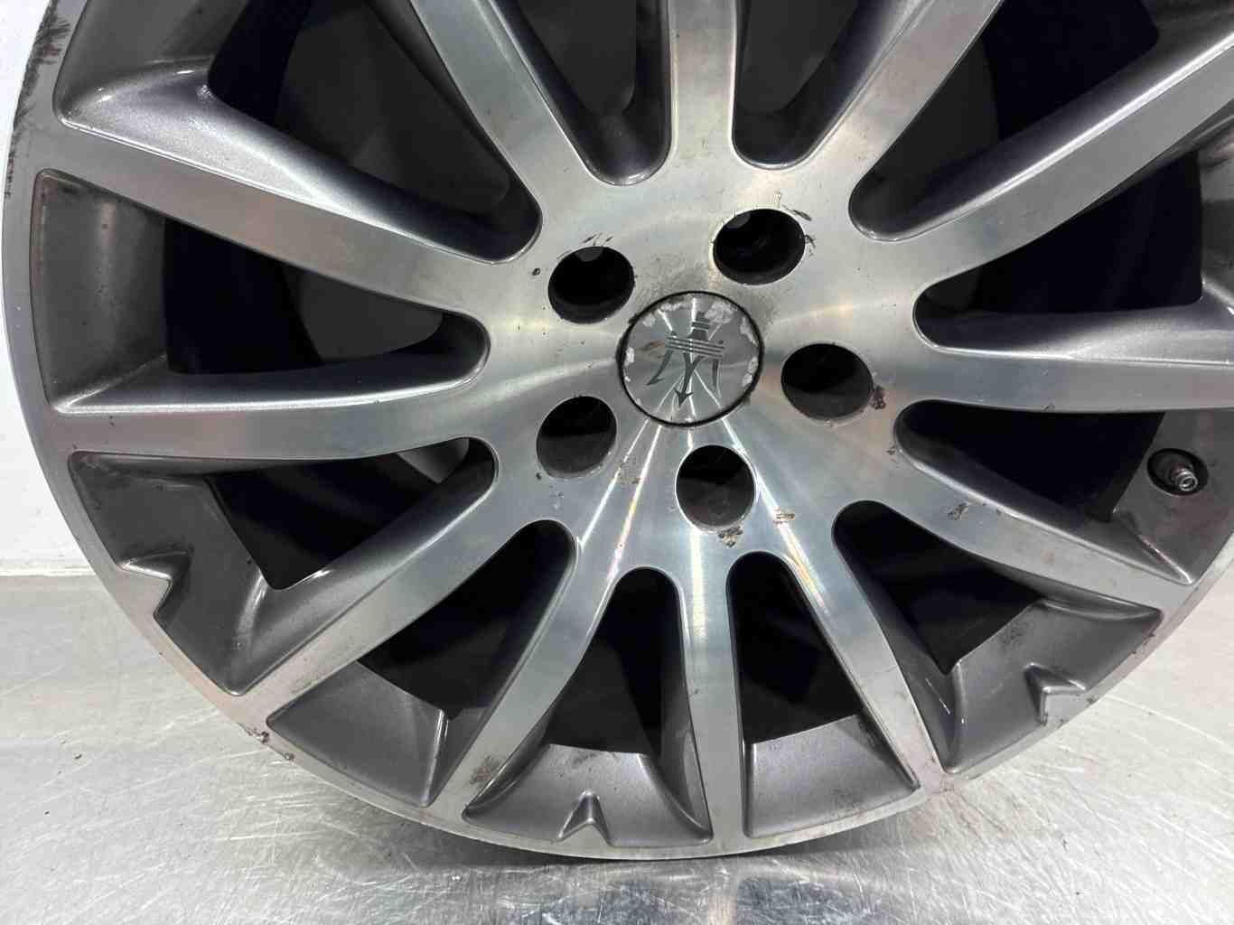 Maserati Ghibli 2017 Rear Wheel P/N 670011871