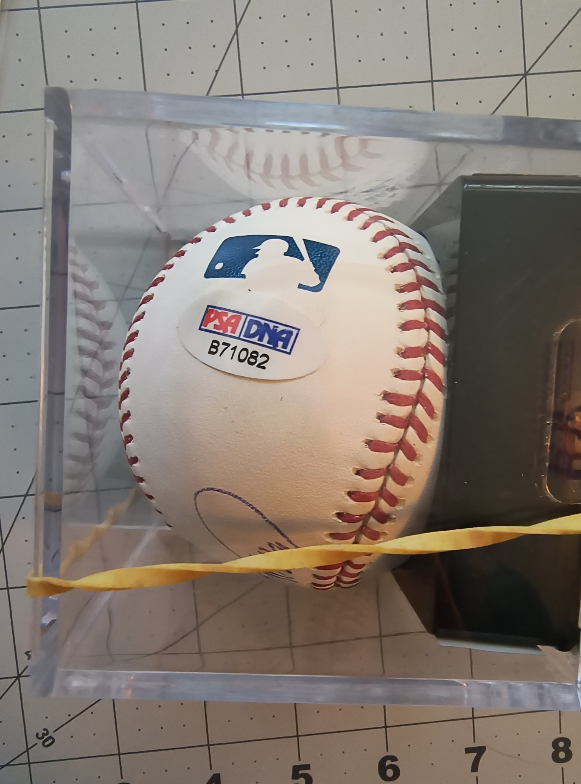 PSA DNA Frank Robinson Autographed Baseball SSB Sweet Spot Mint + 9.5 view 6