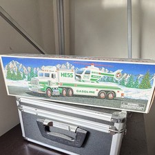 Hess 1995 Gas & Oil Toy Truck and Helicopter Set - White Green Red
