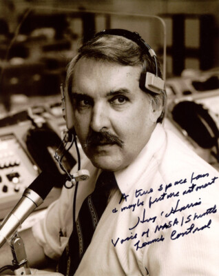 HUGH HARRIS SIGNED 8x10 PHOTO + VOICE OF NASA SHUTTLE LAUNCH CONTROL BECKETT BAS