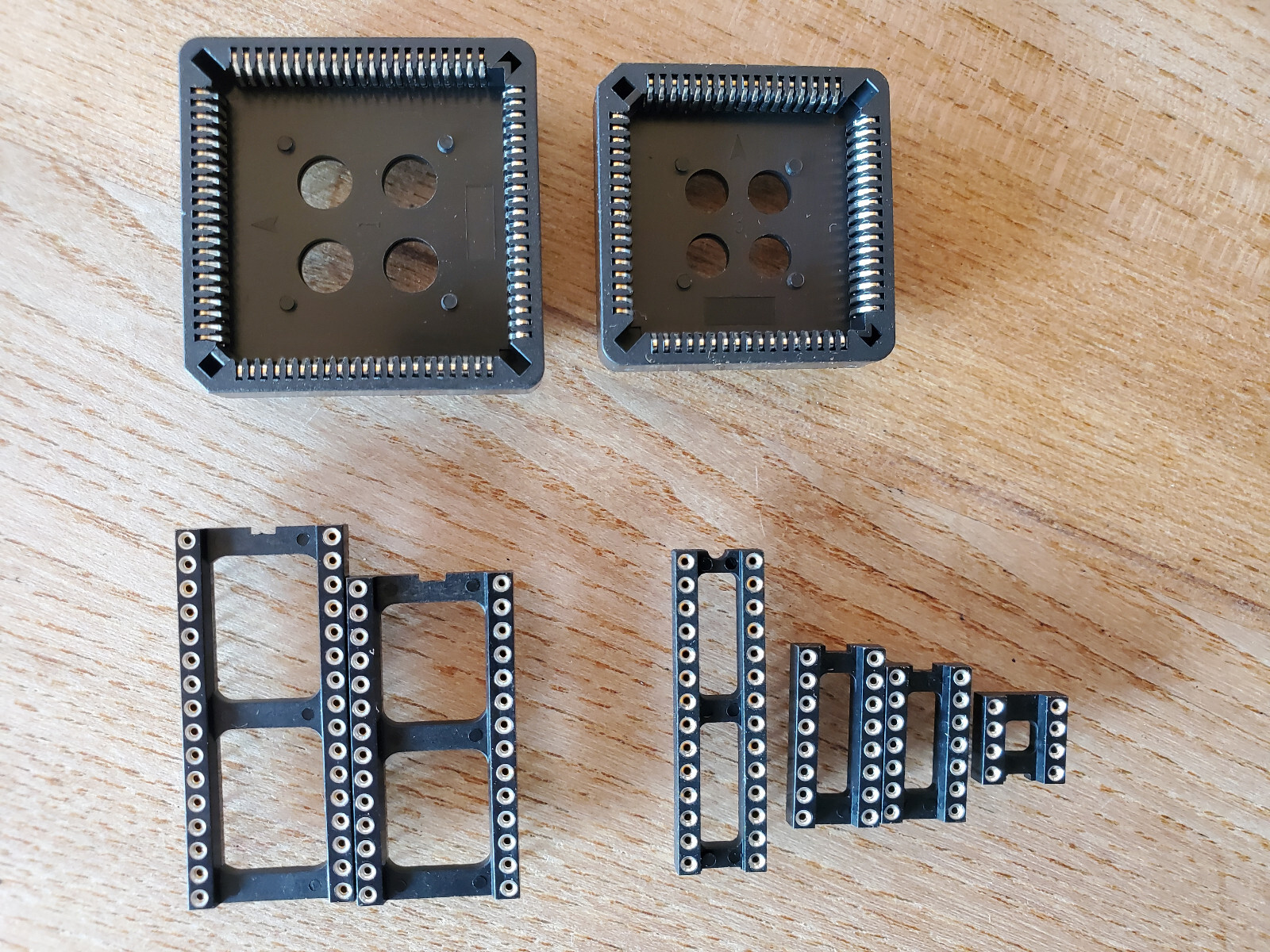 Supports tulipe et PLCC pour CI : pour protéger et tester vos composants fragiles