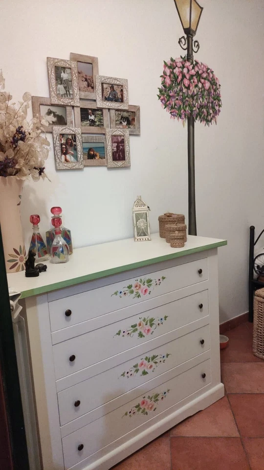 CASSETTIERA COMO' DECORATO SHABBY FIORI ARTE POVERA CLASSICO cm 115X50X90H - Immagine 3 di 3