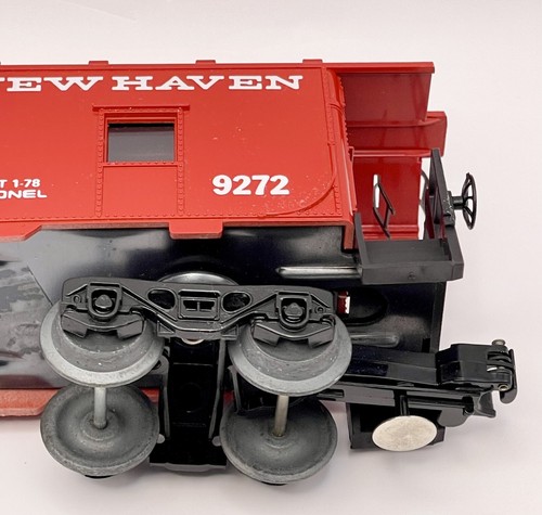 Lionel O Gauge, New Haven Bay Window Caboose NH #9272 - Picture 8 of 19