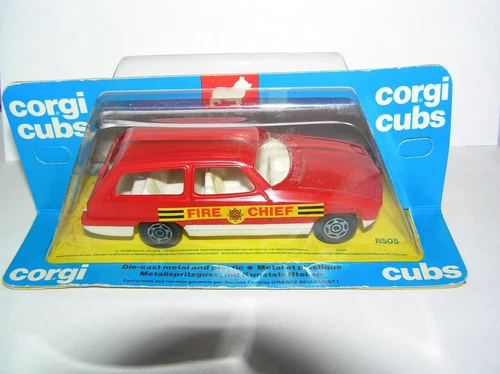 SUPER RARE Vintage 1976 Corgi Cubs Fire Chief NEW IN PACKAGE 6 INCHES DR