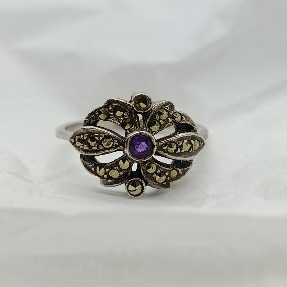 Gorgeous silver ring (tested), marrow strings & a… - image 1