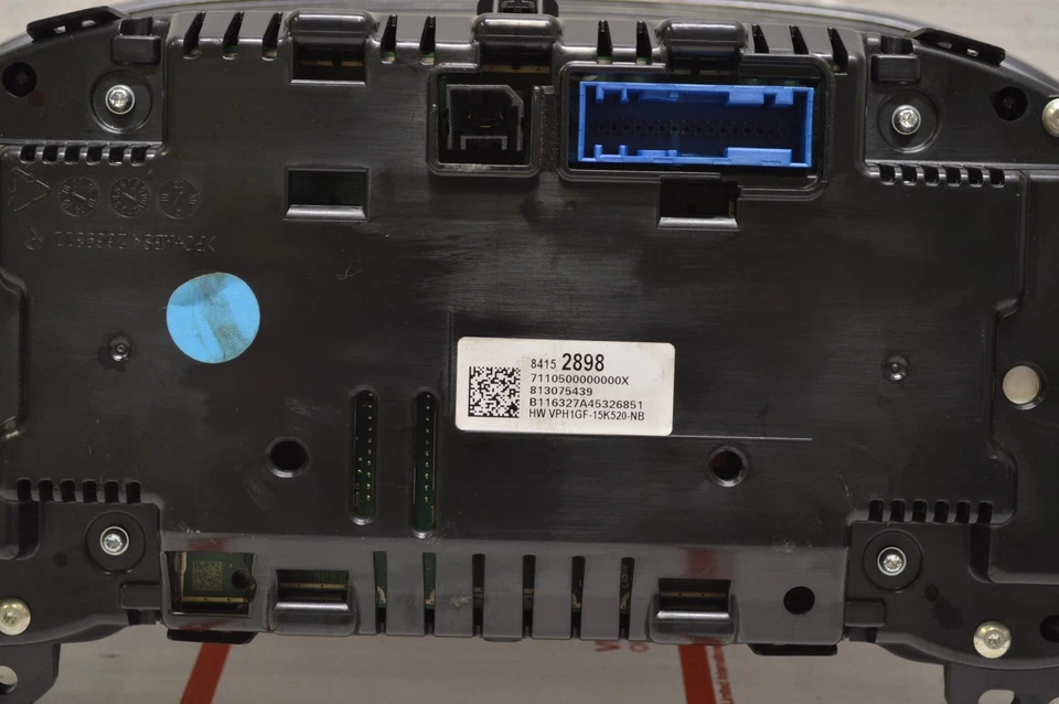 Cuadro de instrumentos velocímetro GMC Acadia 2017 17 86 k millas BB7 009 Foto 3 de 4