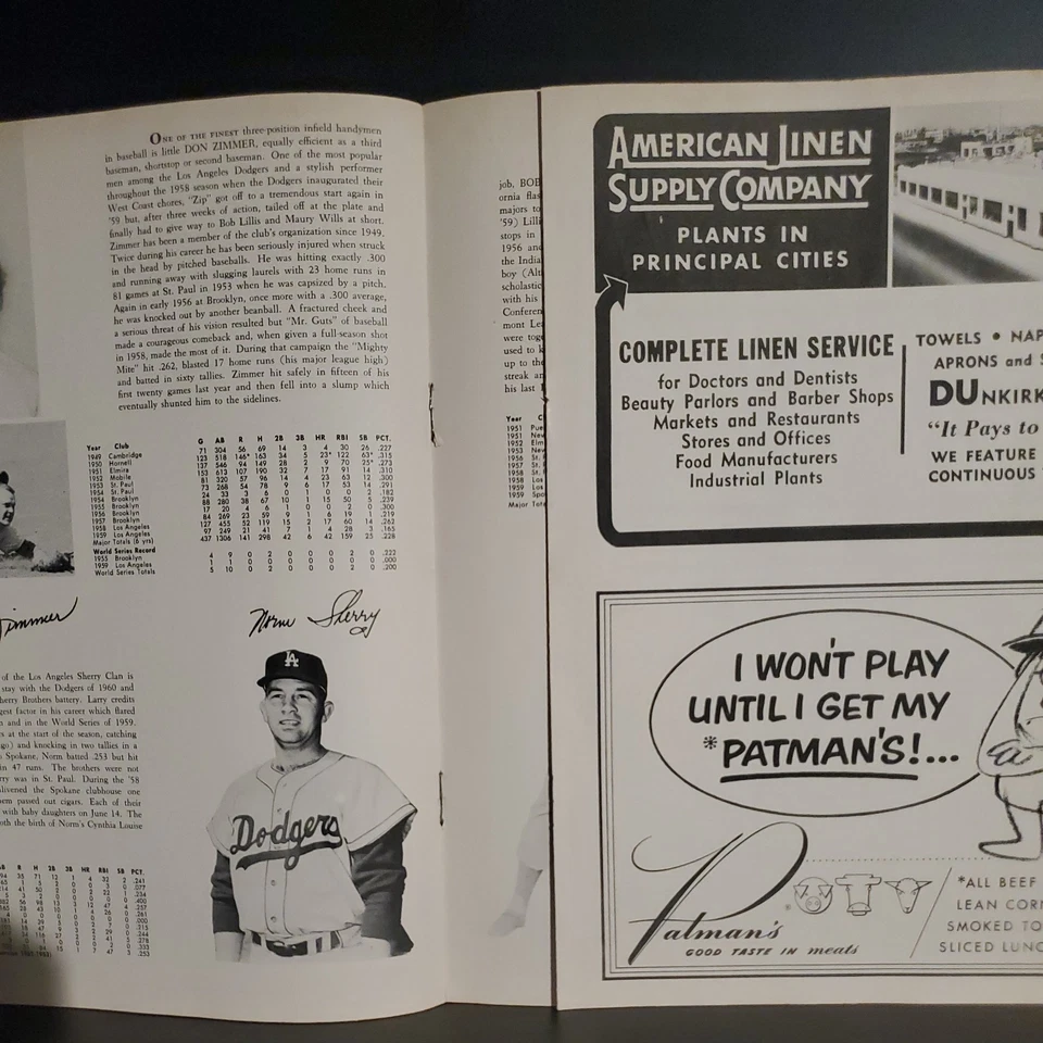 Lote de colección de los Dodgers de Los Ángeles (4) anuarios de recuerdo de 1960, 1961, 1962 y 1963. Foto 3 de 4