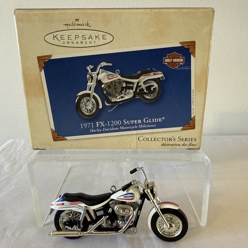 Hallmark Keepsake Ornament Harley-Davidson 1971 FX-1200 Super Glide QX8123-2002