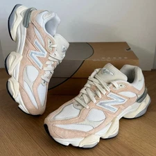 New Balance 9060 ‘Calcium Sea Salt’ Men Sneakers U9060WNA- SZ Men 7- W 8.5 