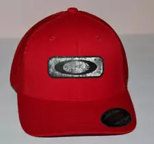 OAKLEY FlexFit Stretch Fitted HOLOGRAM PATCH Logo Hat Red Cap S/M MESH BACK *1R