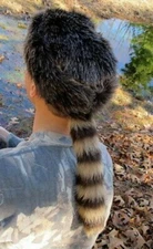 Davey Crockett Coonskin Cap Fake Tail Raccoon Coon Daniel Boone Hat Realistic 