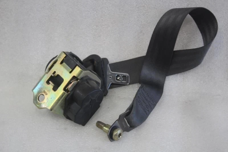 1998 1999 2000 2001 年 2002 雪佛兰西装外套左后座皮带石墨 122 — 第 2/4 张图片