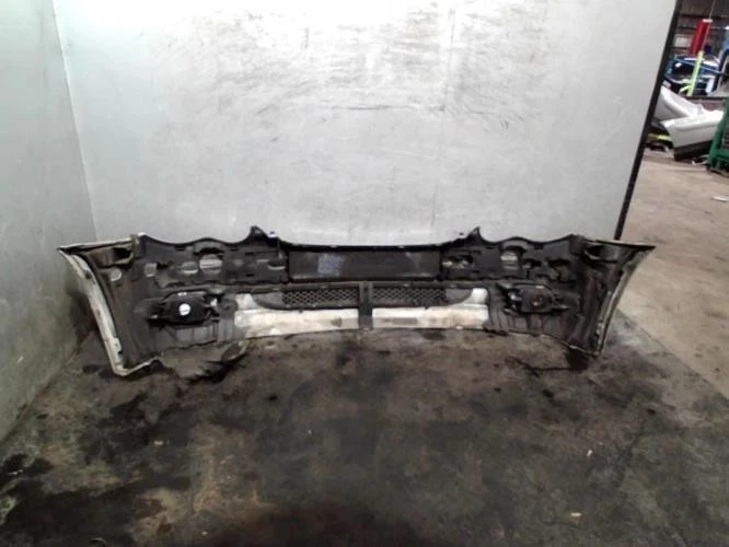 Pare choc avant MERCEDES CLASSE C 203 PHASE 1 2038850025 - Photo 4/4