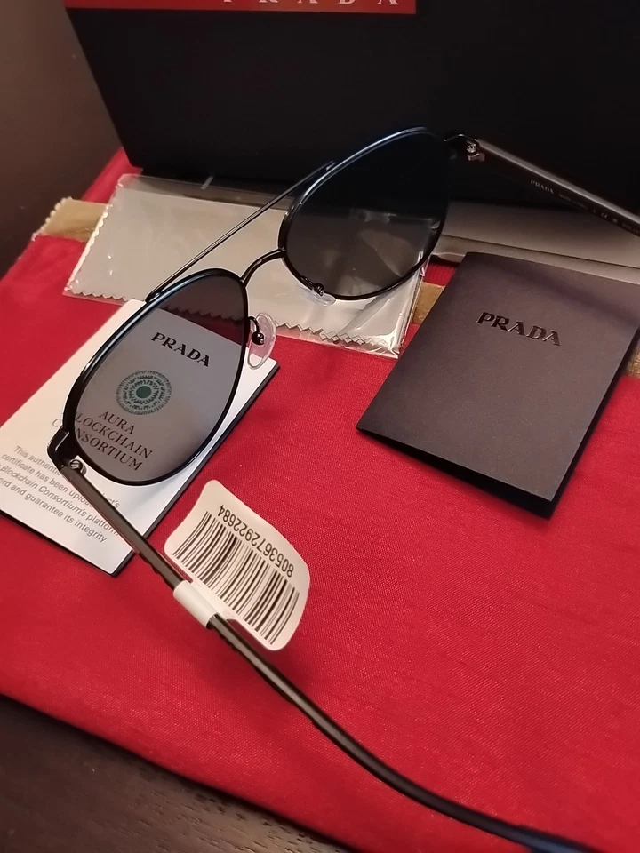 PRADA LINEA ROSSA PS 54TS 1AB5Z1 黑色偏光灰色男式太阳镜 — 第 3/4 张图片