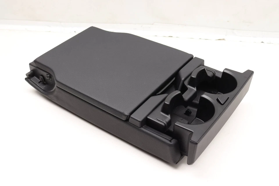 BMW 650I XDRIVE 2013-2019 gran cupé - reposabrazos central trasero / soporte para taza Foto 2 de 4