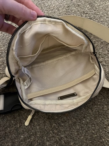 Lululemon Fanny Pack White - Picture 4 of 4