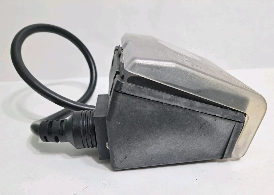 Intermatic P1131 Heavy Duty Above Ground Pool Pump Timer Twist Lock Plug  - Image 4 of 4