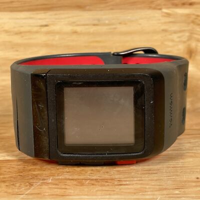 Nike+ Powered by TomTom WM0097 Adult Black/Red USB Bluetooth GPS Sportswatch