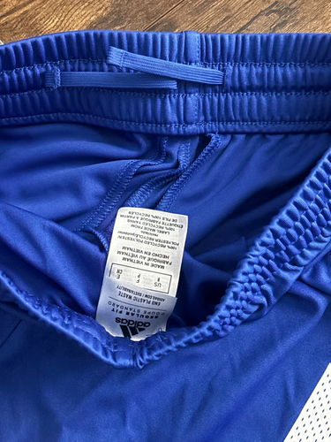 NEW Adidas Boys AEROREADY Blue Elastic Waistband Gradient 3-Stripe Shorts Size 8 - Picture 5 of 5