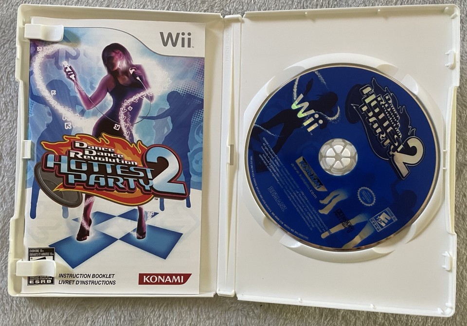 Dance Dance Revolution Hottest Party 1 & 2 (Wii) + Pads Konami – Très Bon état