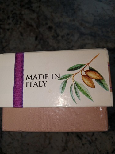 Y Saponeria Mandorla Almond Scented Sculpted Bath Bar Soap 10.5 oz Tuscany Italy - Picture 4 of 5