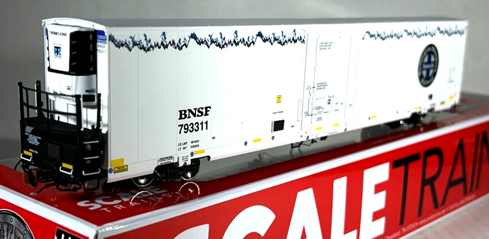SCALETRAINS HO SCALE TRINITY 82'' 7883 CU FT REEFER BNSF SXT38941 - Image 3 of 4