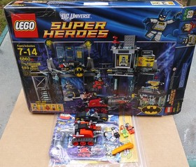 LEGO DC Batman Super Heroes The Batcave 6860 APPEARS COMPLETE & Figures Vehicles