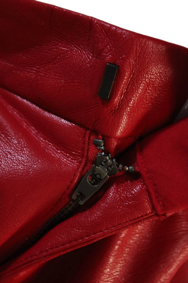 Alice + Olivia Unisex Red Faux Leather Classic Shorts Size 6 - Image 4 of 4