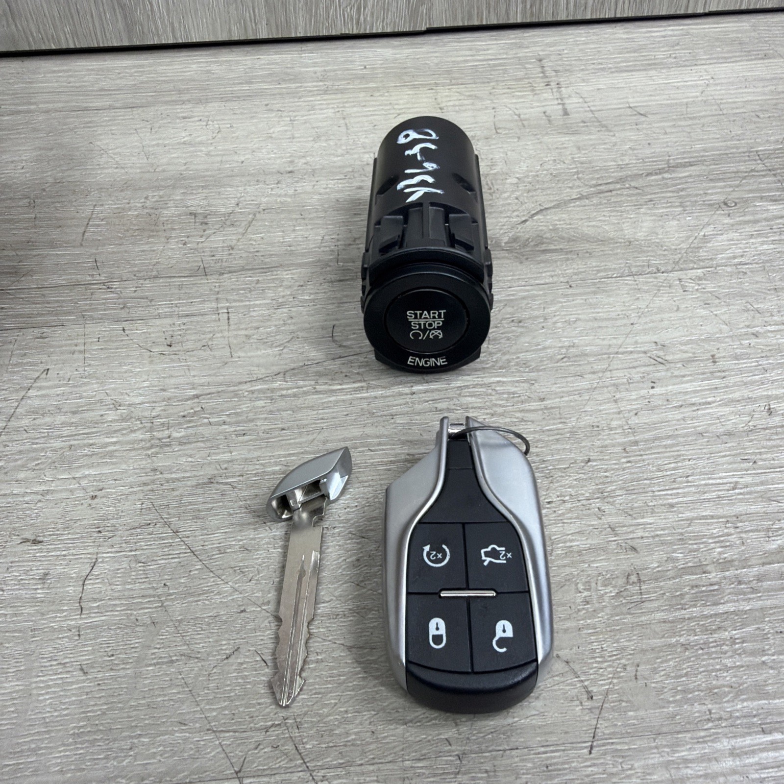 ✅ 2014-2019 MASERATI GHIBLI ENGINE IGNITION PUSH START STOP SWITCH & KEY OEM ✅