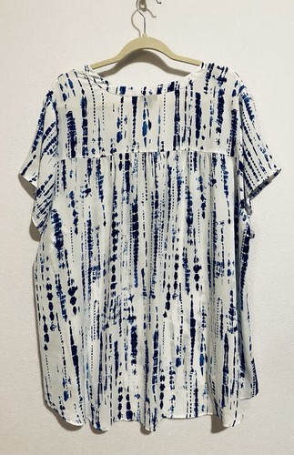 Torrid Top Womens 3X Blue Tie Dye Split Neck Georgette Lightweight Flowy Boho - Picture 4 of 8