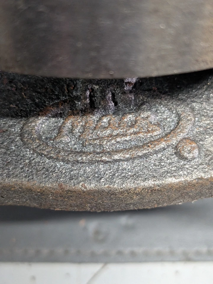 Mack E7 Water Pump Part # 316GC3201 *New Old Stock* - Image 4 of 4