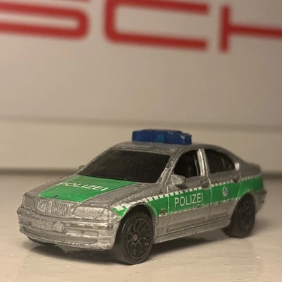 Matchbox BMW 328i Polizei Silver Green E46 1:59 Diecast MB20 buried Treasure ‘05 - Image 1 of 4