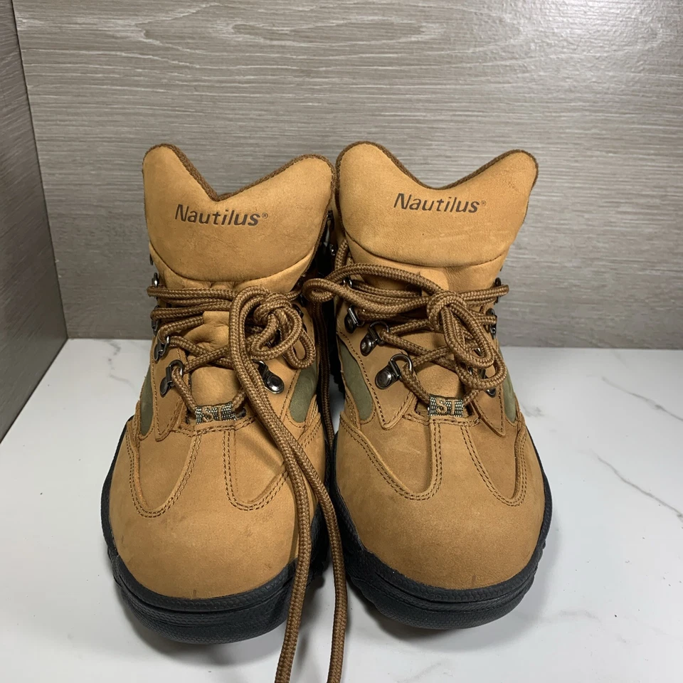 Zapato de trabajo deportivo Nautilus para mujer con punta de acero talla 7 M tostado/verde N1550 Foto 2 de 4