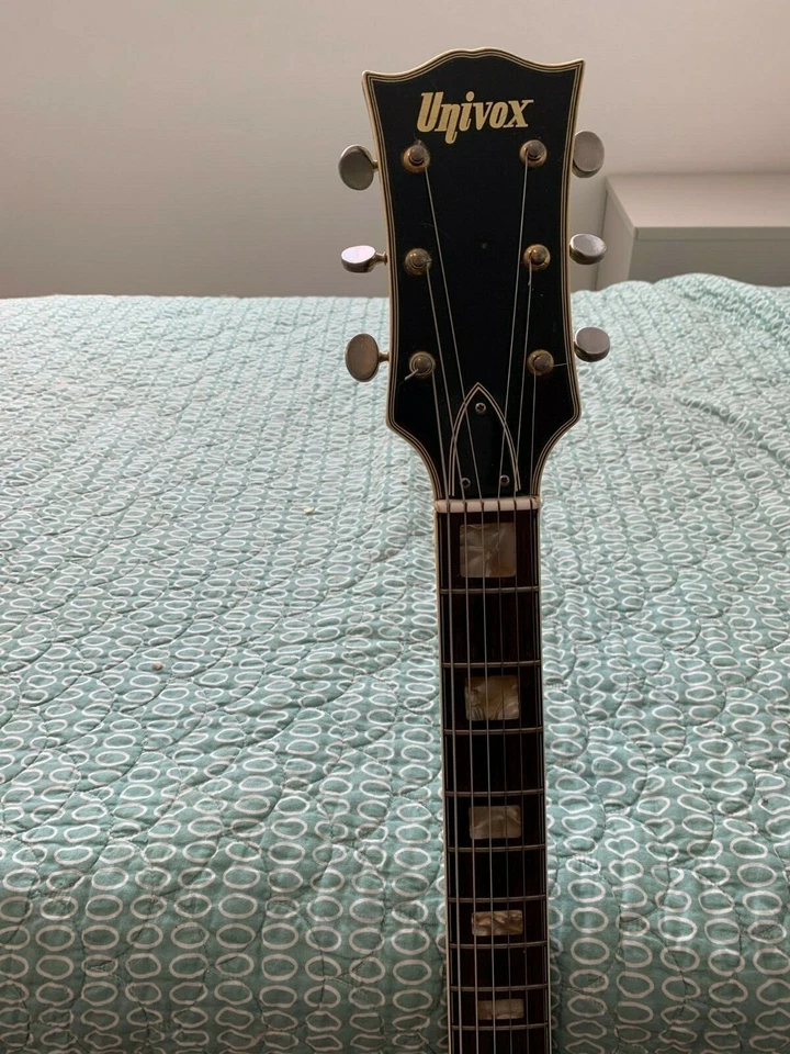 Vintage Univox Electric Guitar, Rare Single Cut Les Paul Copy circa 1975  - Image 2 of 4