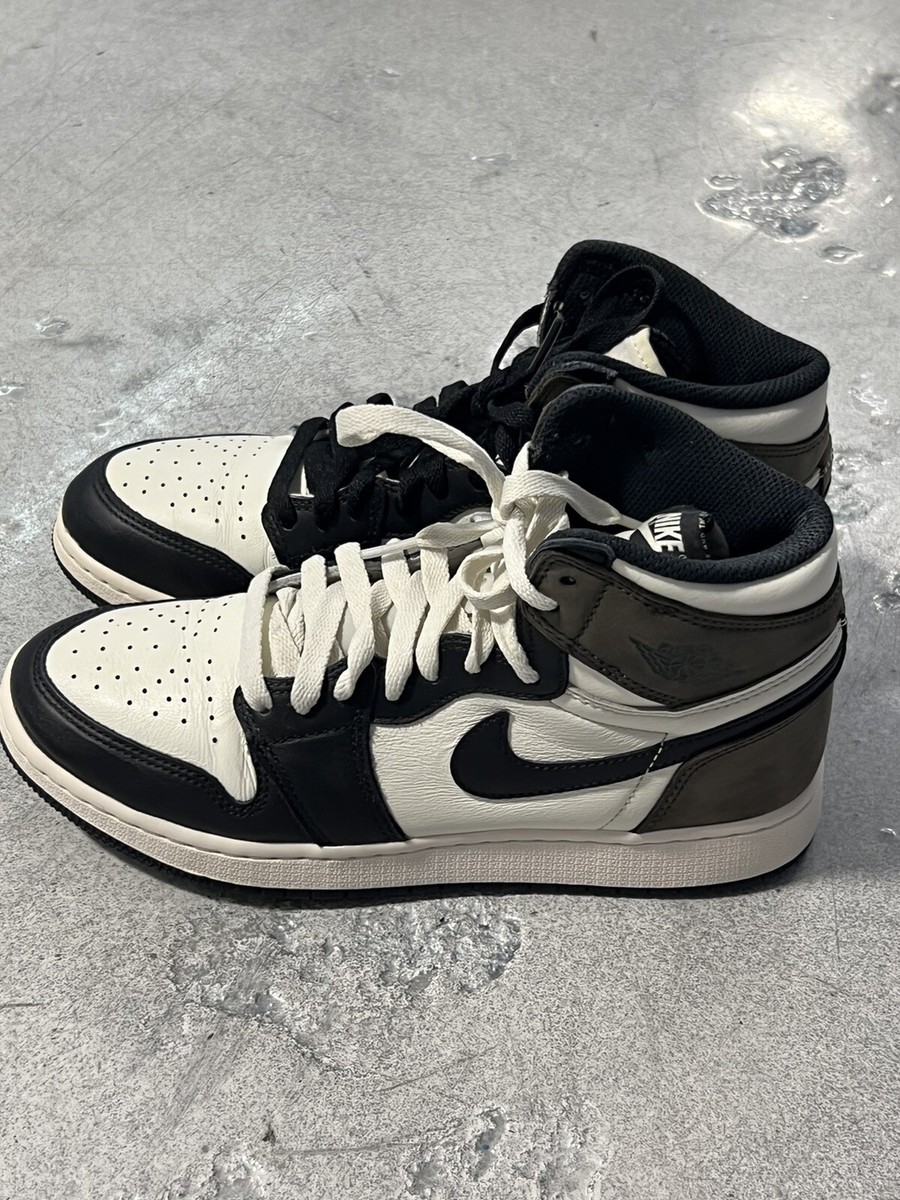 Air Jordan 1 Retro High | Dark Mocha | GS Size 6.5Y | 575441