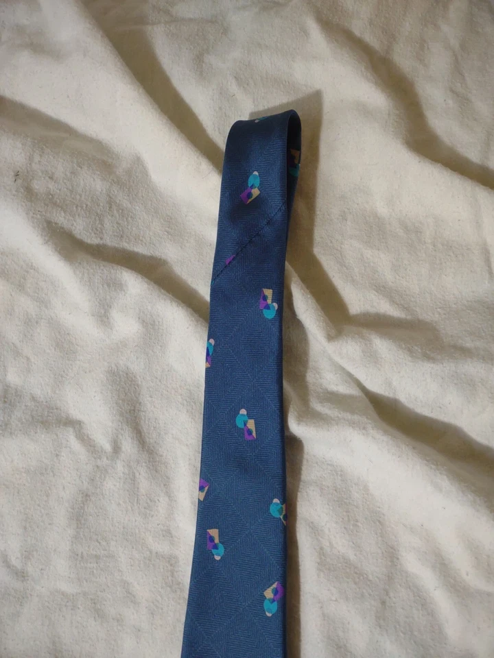 Alexander Julian Colours Blue Geometric Pattern Tie – Men’s Designer Neckwear - Image 2 of 4