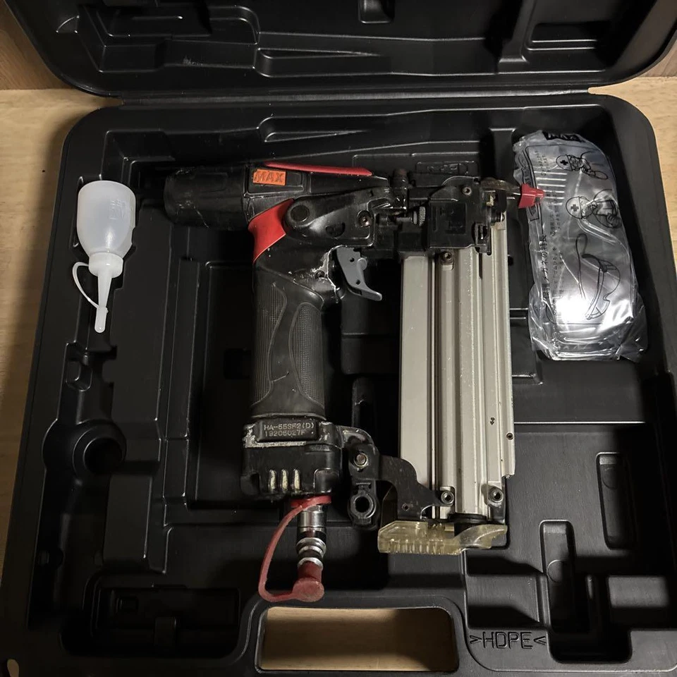 MAX High Pressure Nail Gun HA-55SF2(D) Finishing nails 15~55mm - Image 2 of 4